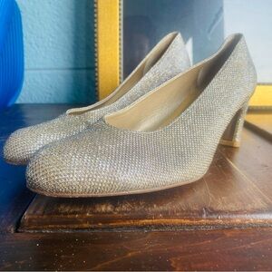 Stuart Weitzman Gold Heels with Sparkly Finish SZ 7